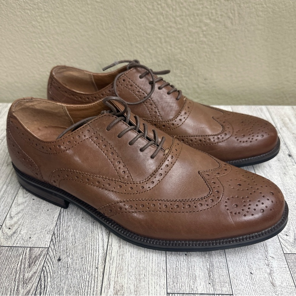 GH Bass Nicholas Men's 9 Wingtip Shoes Brown Dress‎ Oxfords Leather Uppers